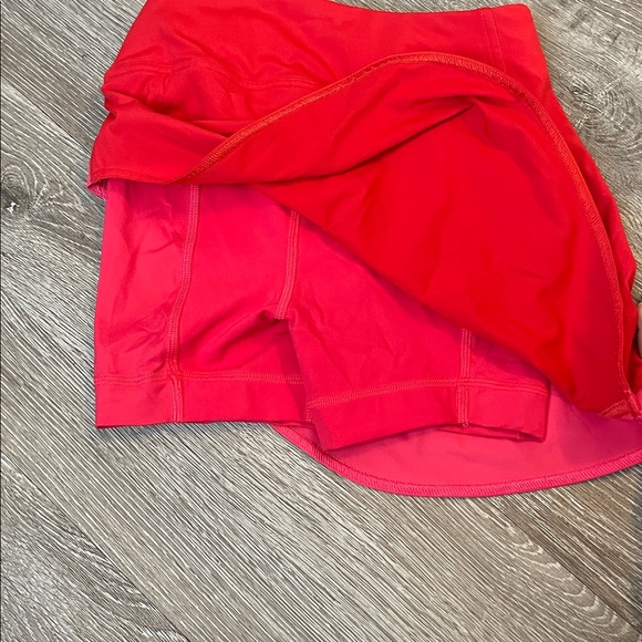 Lululemon sz 0 asymmetrical layered high rise tennis skirt in red pink layers - Picture 6 of 6